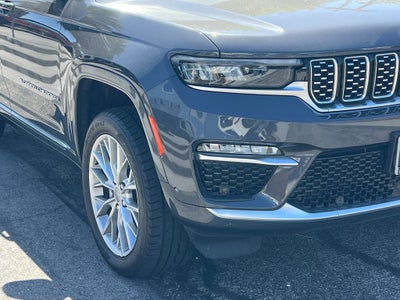 2022 Jeep Grand Cherokee Summit
