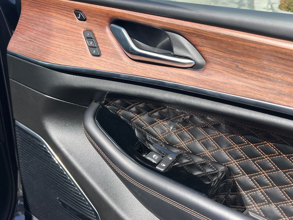 2022 Jeep Grand Cherokee Summit