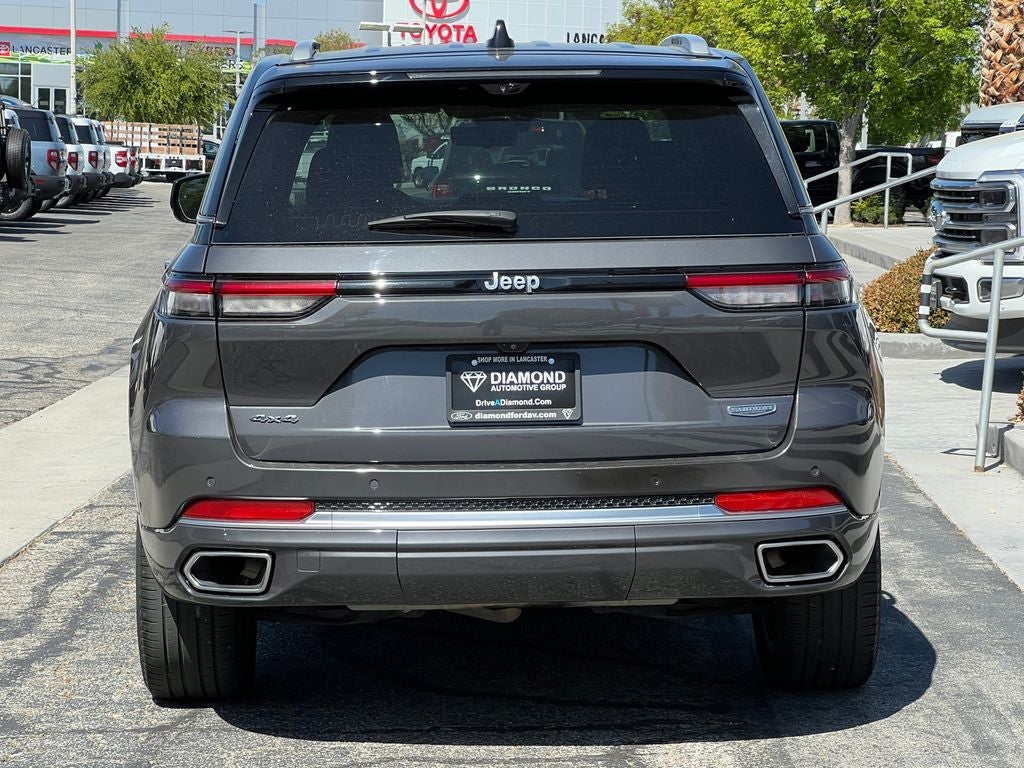 2022 Jeep Grand Cherokee Summit