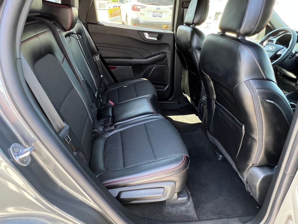 2025 Ford Escape Hybrid ST-Line