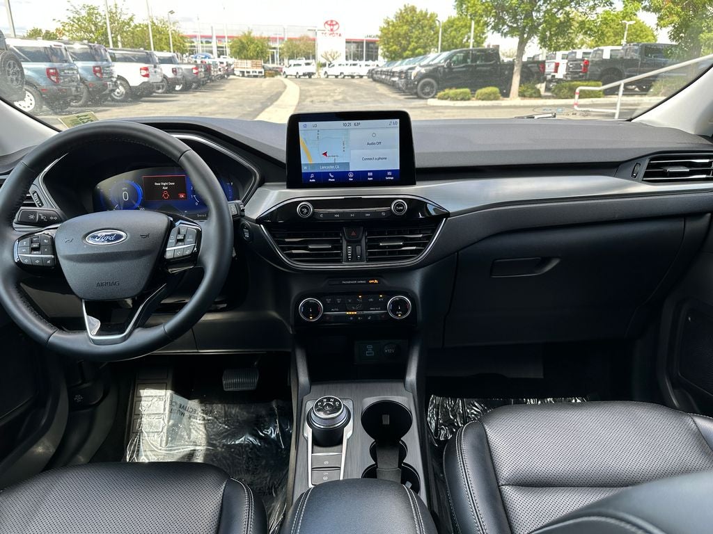 2022 Ford Escape Titanium