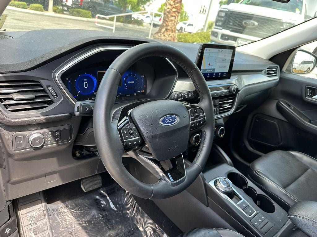 2022 Ford Escape Titanium