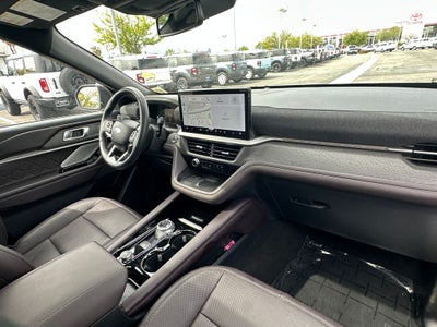 2025 Ford Explorer Platinum