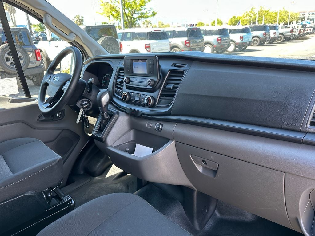 2022 Ford Transit-250 Base