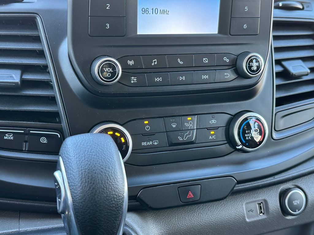 2022 Ford Transit-250 Base