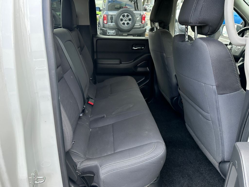 2024 Nissan Frontier SV