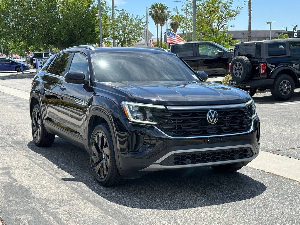 2024 Volkswagen Atlas Cross Sport 2.0T SE w/Technology