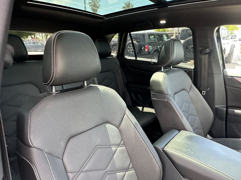 2024 Volkswagen Atlas Cross Sport 2.0T SE w/Technology