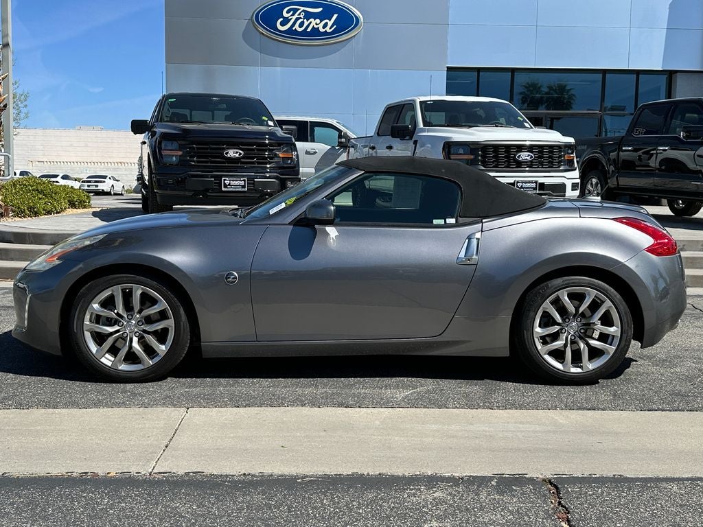 2014 Nissan 370Z Base