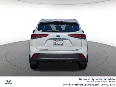 2022 Toyota Highlander Hybrid XLE