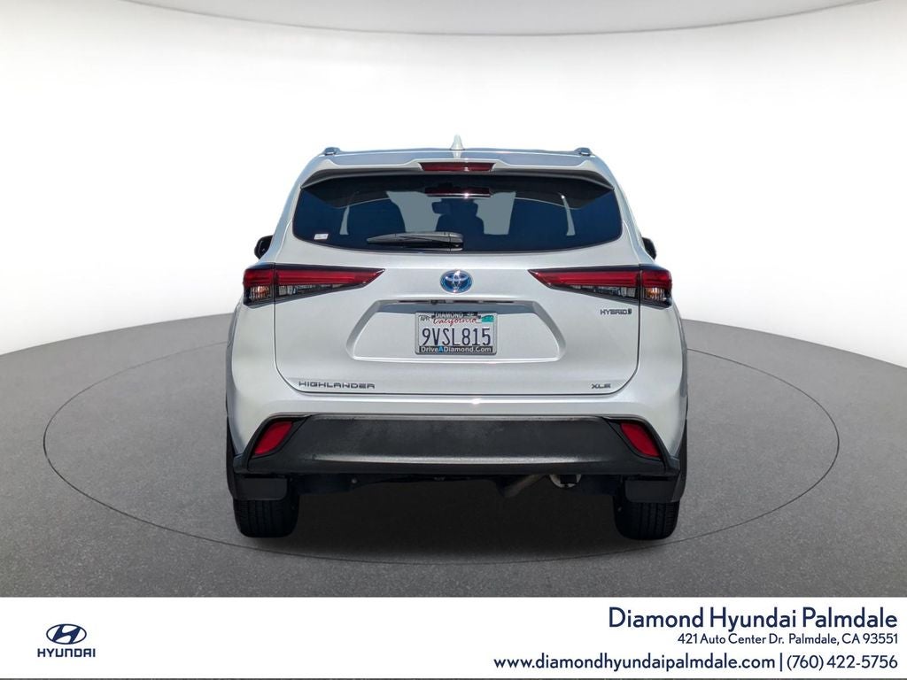 2022 Toyota Highlander Hybrid XLE