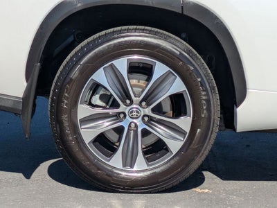 2022 Toyota Highlander Hybrid XLE