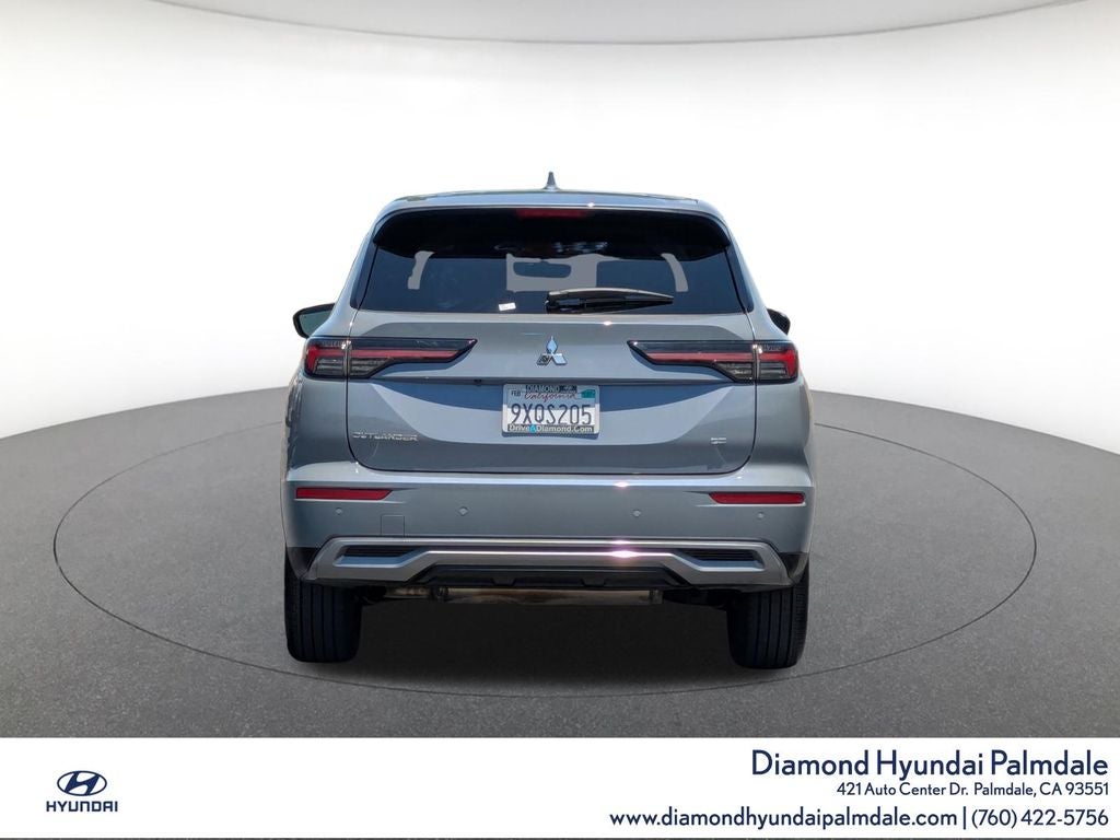 2025 Mitsubishi Outlander SE