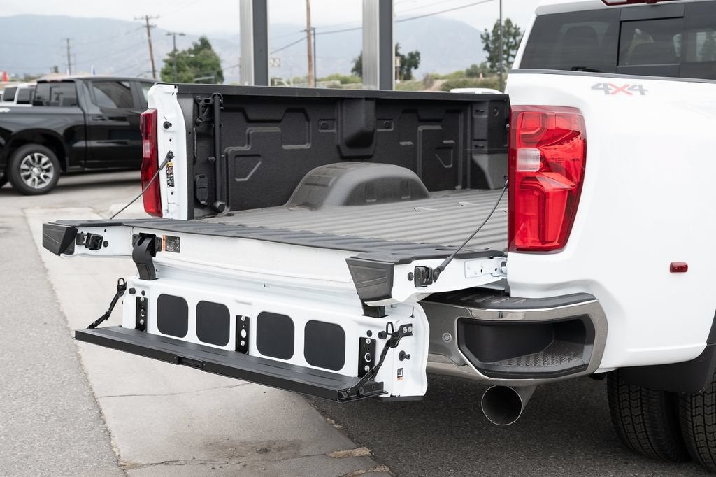 2026 Chevrolet Silverado 3500 HD LTZ DRW