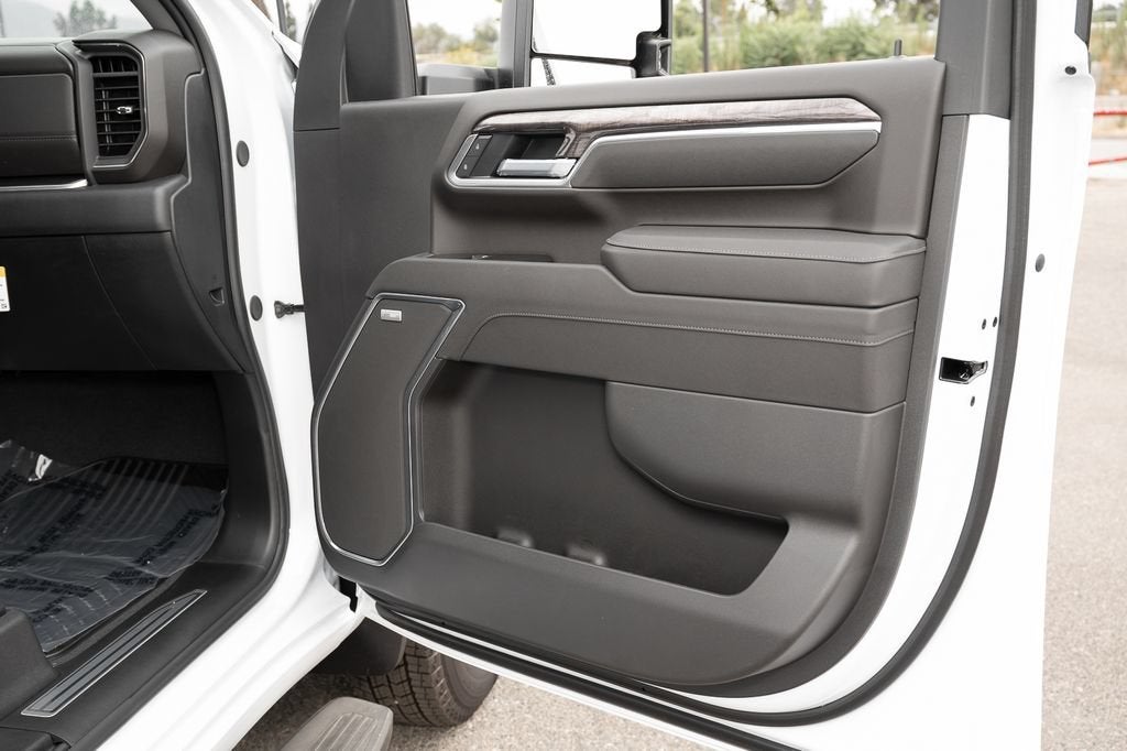 2026 Chevrolet Silverado 3500 HD LTZ DRW