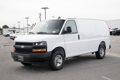 2025 Chevrolet Express Cargo WT