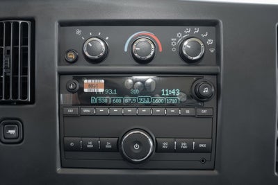 2025 Chevrolet Express Cargo WT