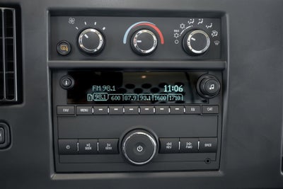 2025 Chevrolet Express Cargo WT
