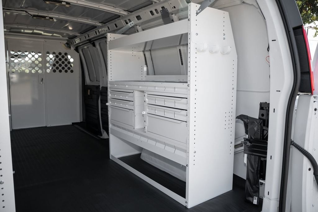 2025 Chevrolet Express Cargo WT