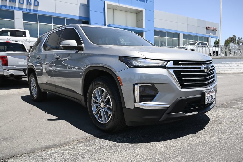2023 Chevrolet Traverse LT Cloth