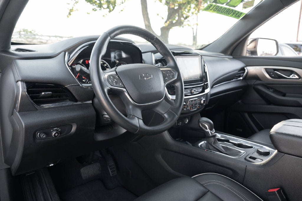 2023 Chevrolet Traverse Premier