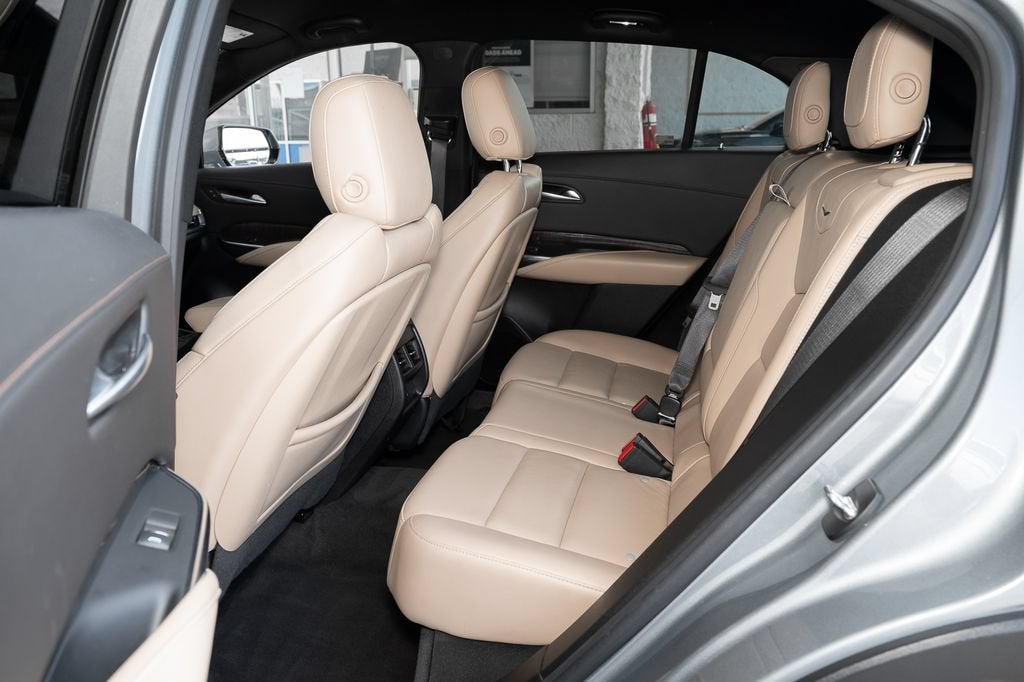2024 Cadillac XT4 Premium Luxury