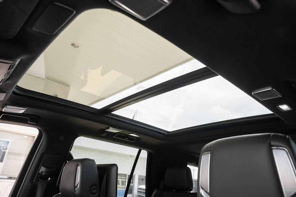 2023 Cadillac Escalade 4WD Sport Platinum