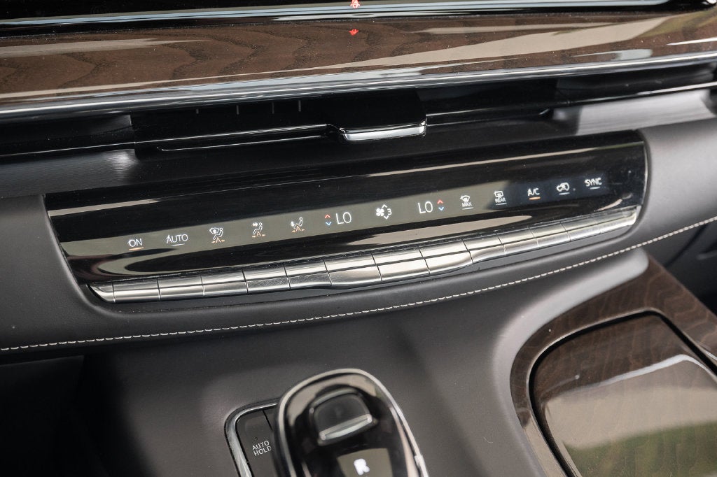 2023 Cadillac Escalade 4WD Sport Platinum