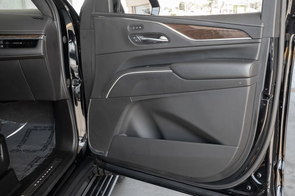 2023 Cadillac Escalade 4WD Sport Platinum