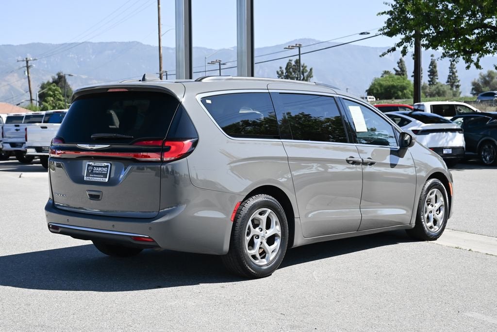 2022 Chrysler Pacifica Touring L