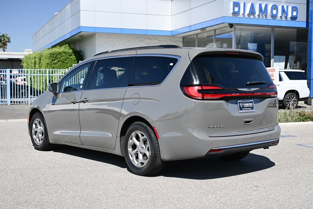 2022 Chrysler Pacifica Touring L