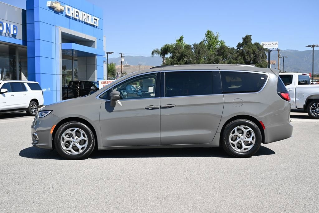 2022 Chrysler Pacifica Touring L