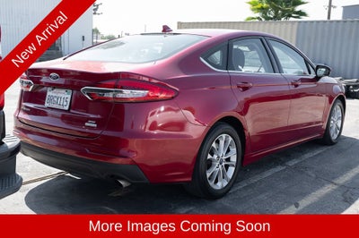 2020 Ford Fusion SE