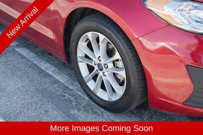 2020 Ford Fusion SE
