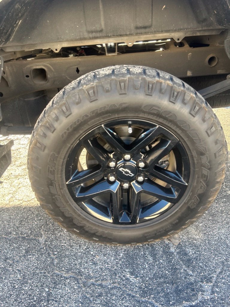 2023 Chevrolet Silverado 1500 Custom Trail Boss