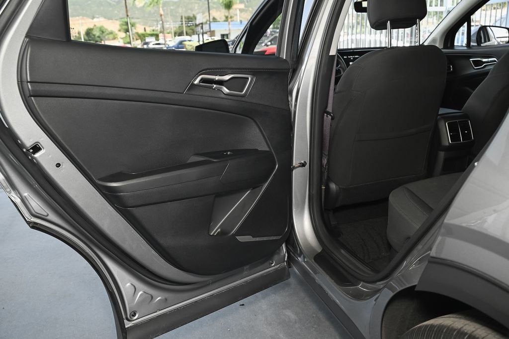 2023 Kia Sportage Hybrid LX