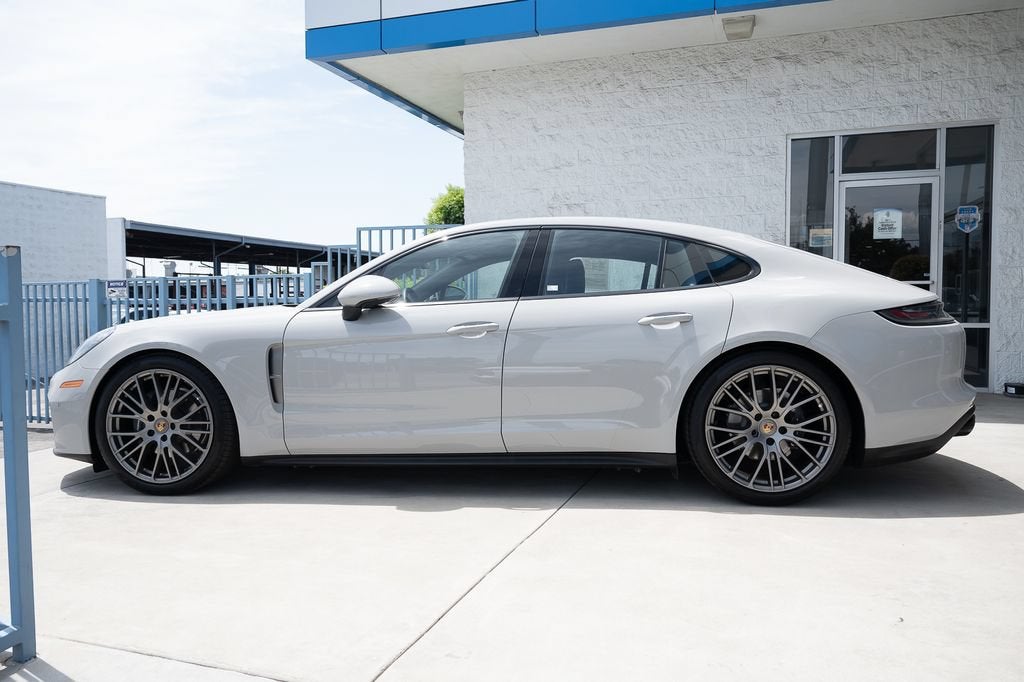 2023 Porsche Panamera NA