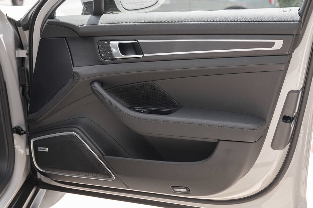 2023 Porsche Panamera NA