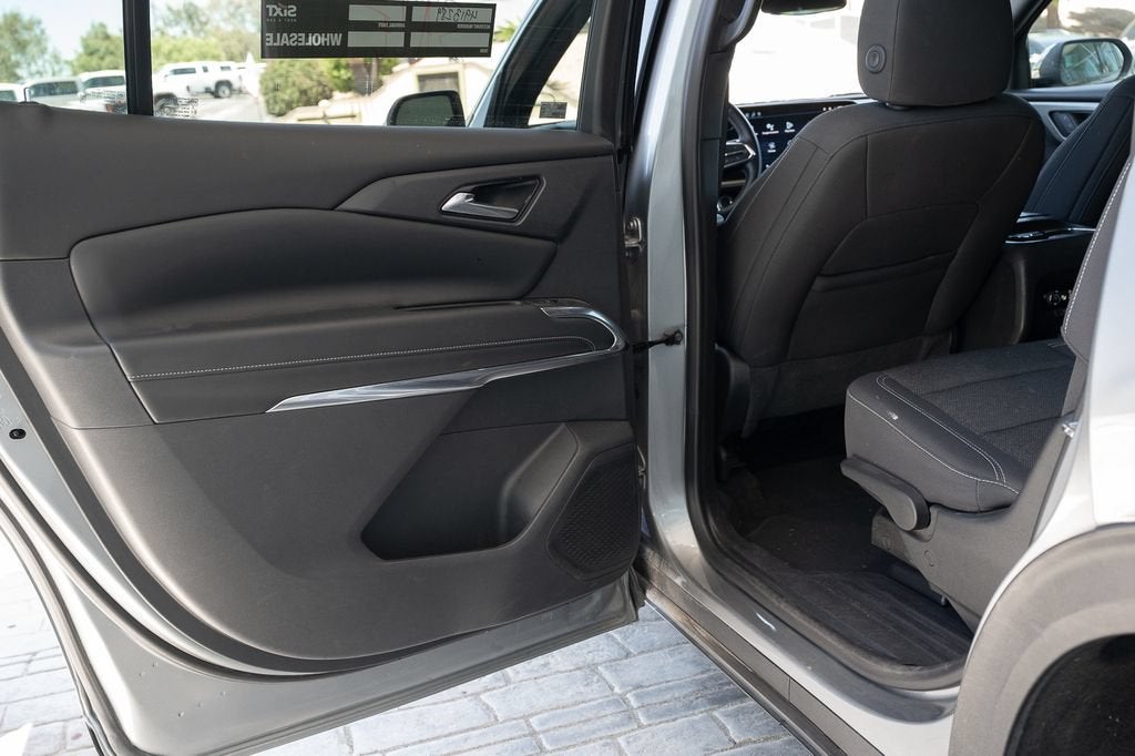 2024 Chevrolet Traverse LT