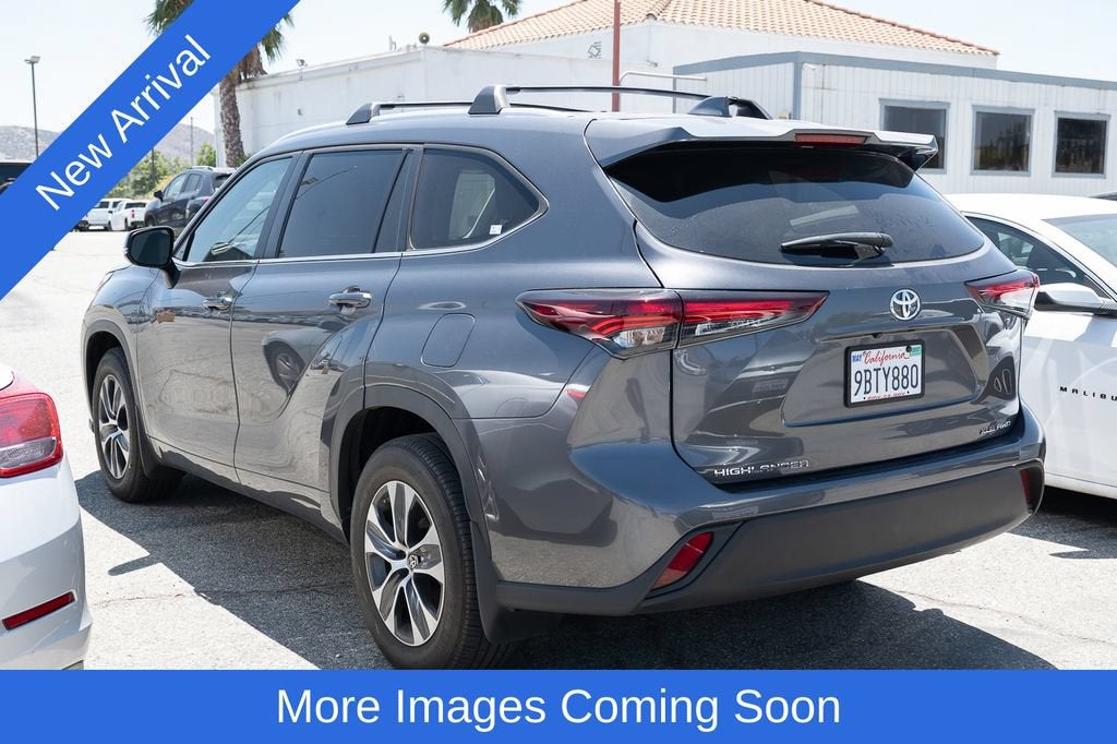 2024 Toyota Highlander LE