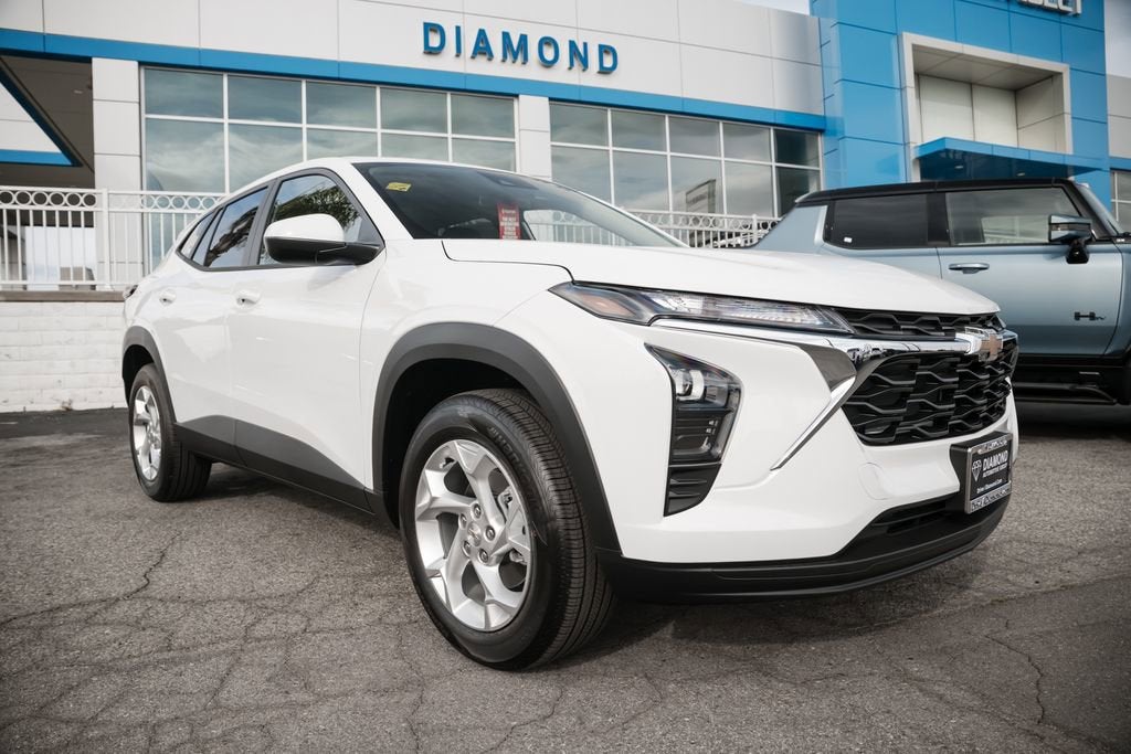 2026 Chevrolet Trax LS's photo