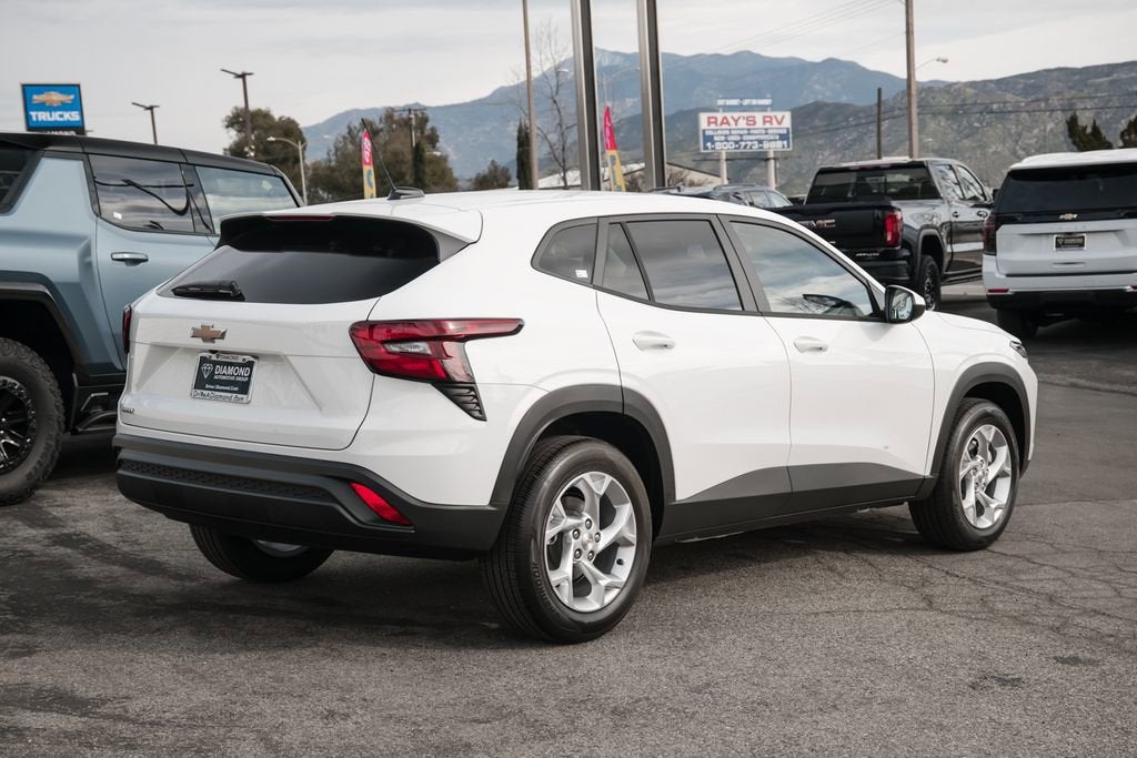 2026 Chevrolet Trax LS