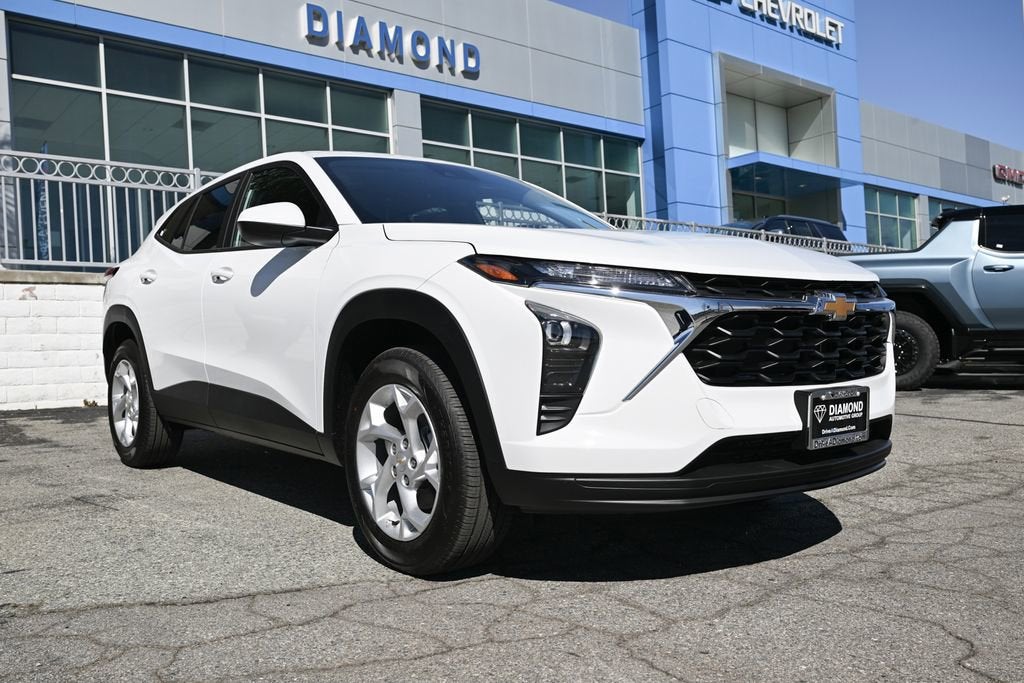 2026 Chevrolet Trax LS's photo
